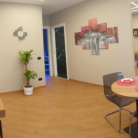 Th Luxury Fly Hotel Catania-Fontanarossai nemzetközi repülőtér Kültér fotó
