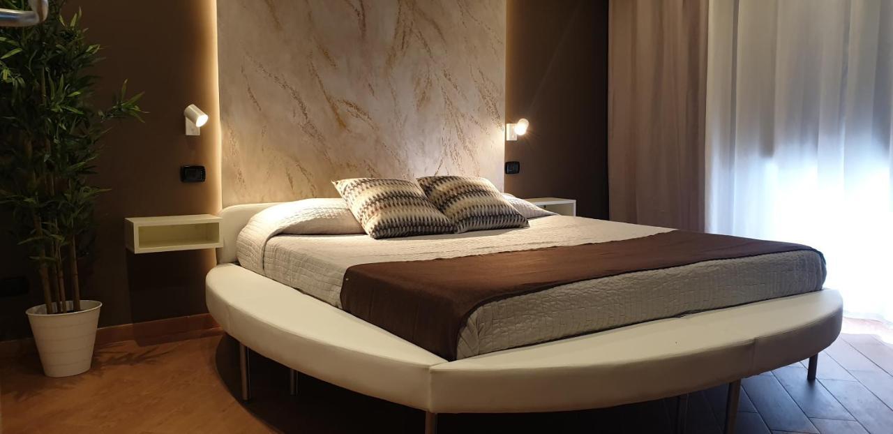 Th Luxury Fly Hotel Catania-Fontanarossai nemzetközi repülőtér Kültér fotó